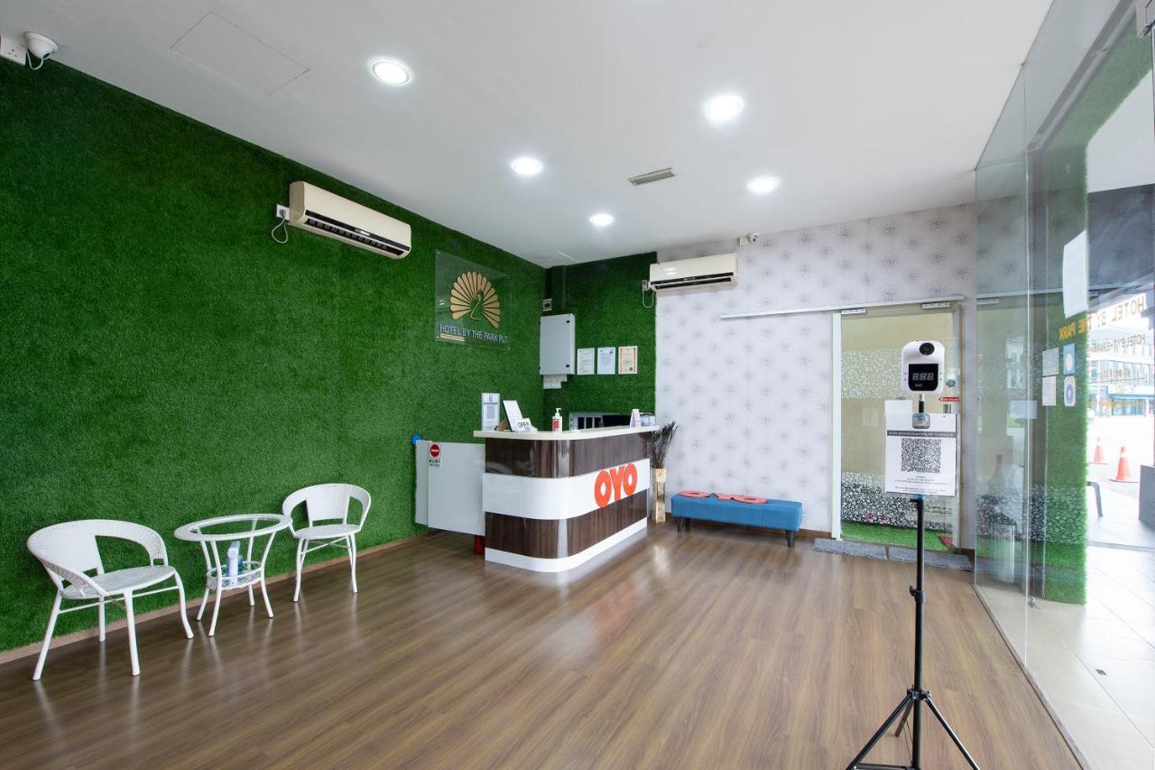 Oyo 90231 Hotel By The Park Plt Johor Bahru Luaran gambar