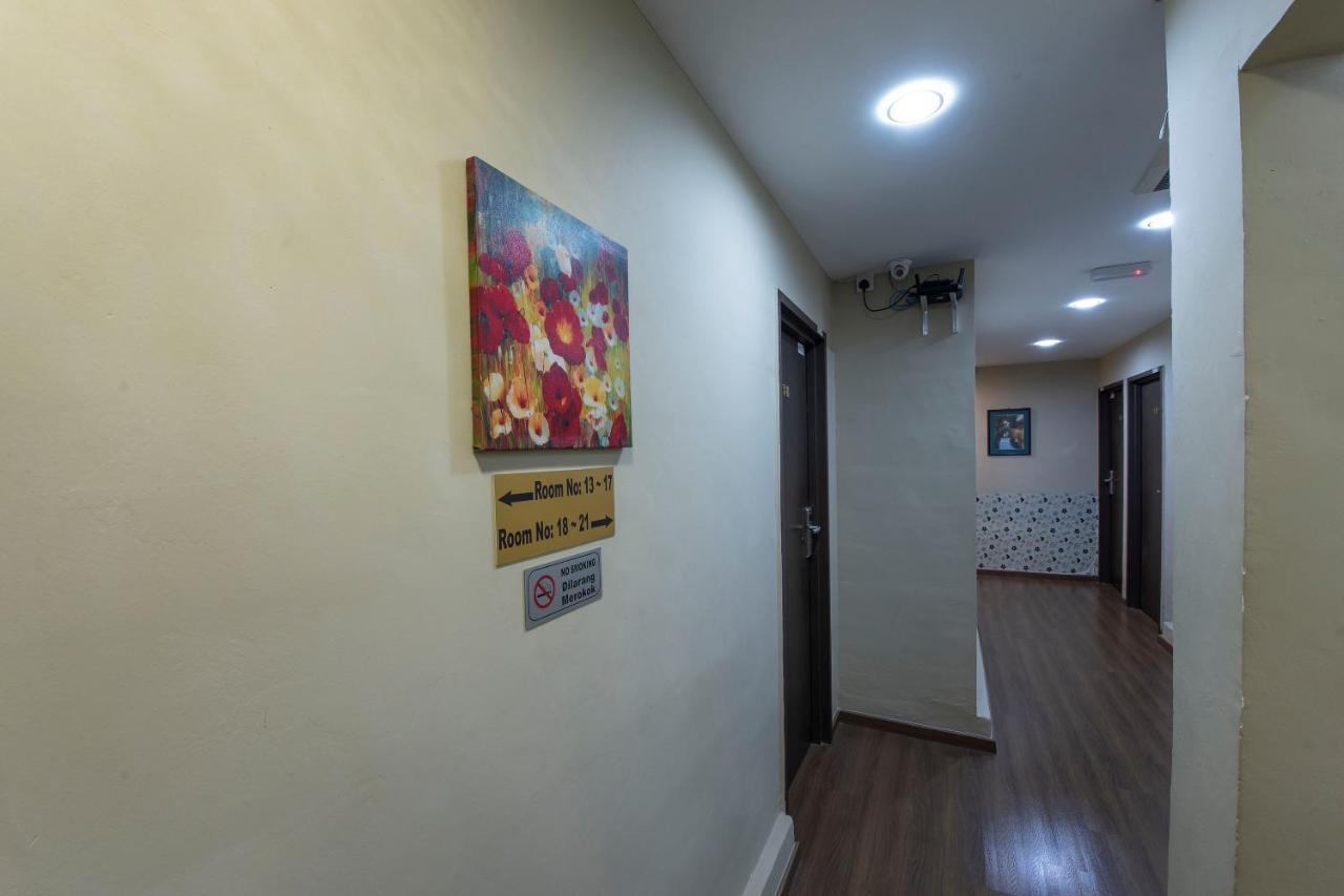Oyo 90231 Hotel By The Park Plt Johor Bahru Luaran gambar
