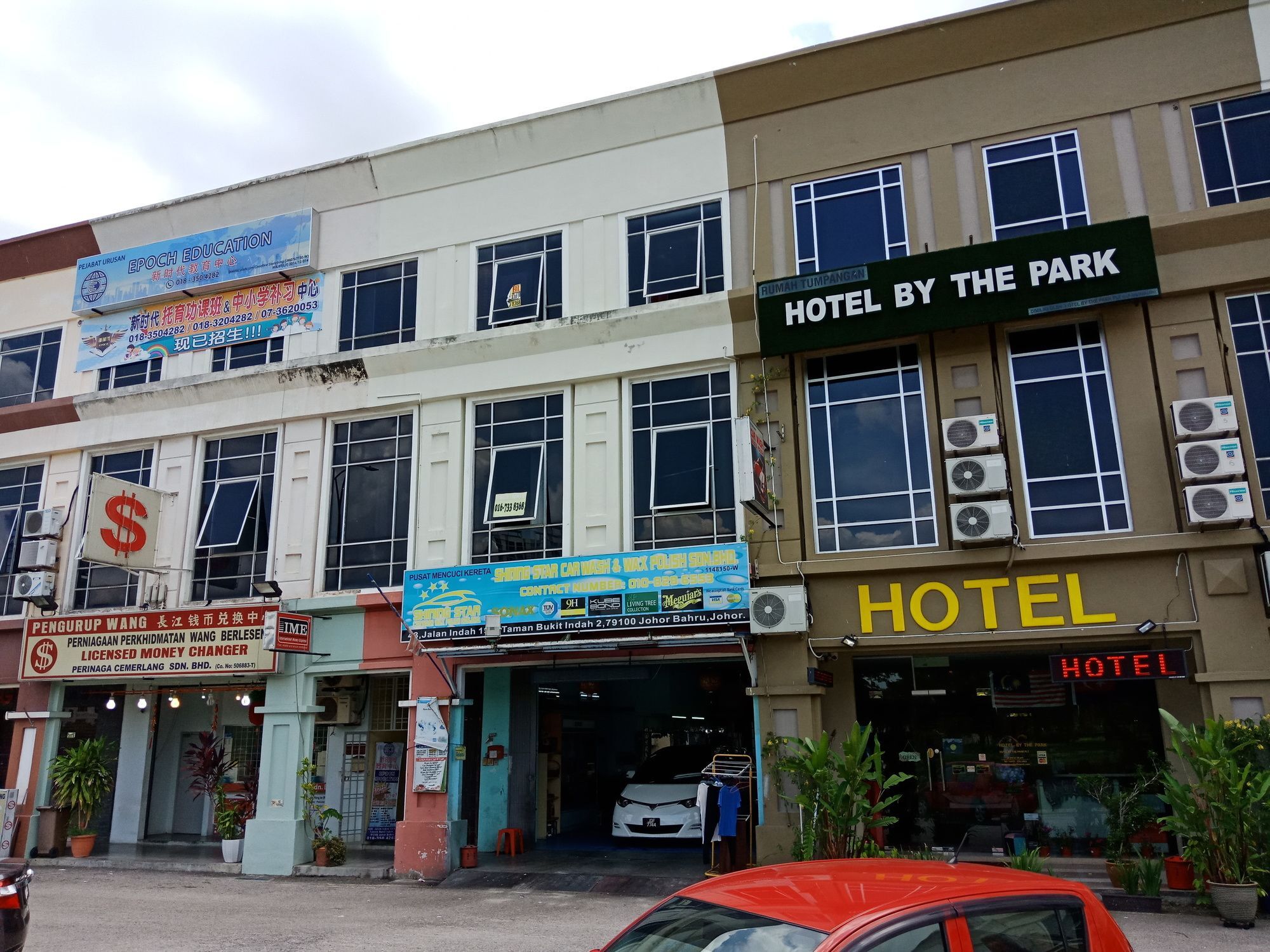 Oyo 90231 Hotel By The Park Plt Johor Bahru Luaran gambar